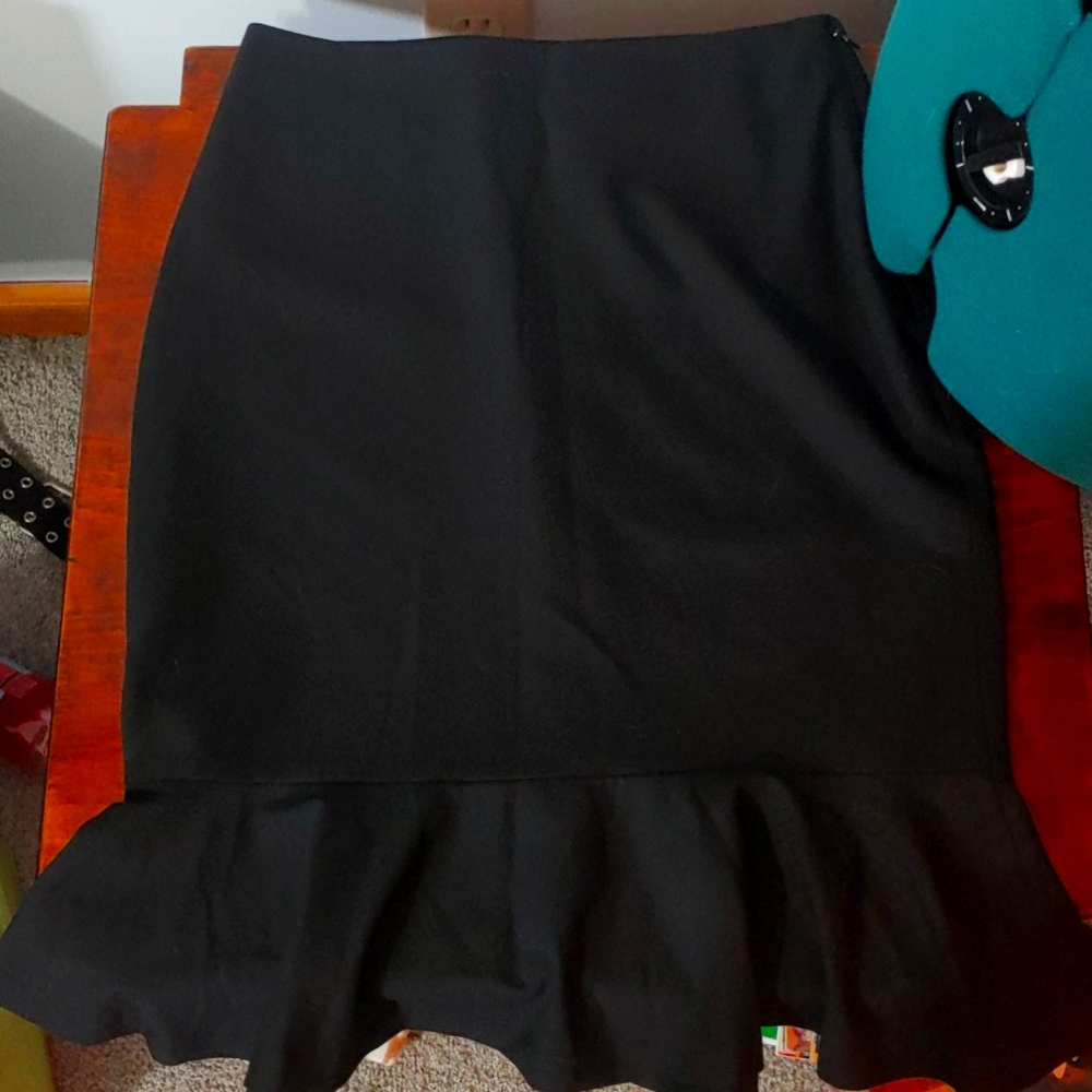 The Limited Pencil Skirt